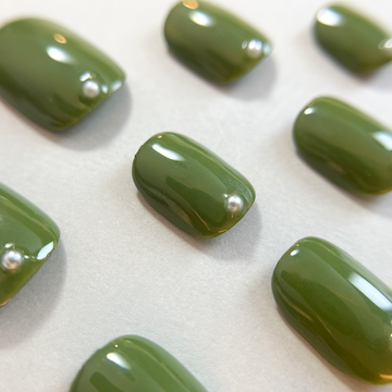 Refresh Your Style with Pure Light Green Press-On Nails